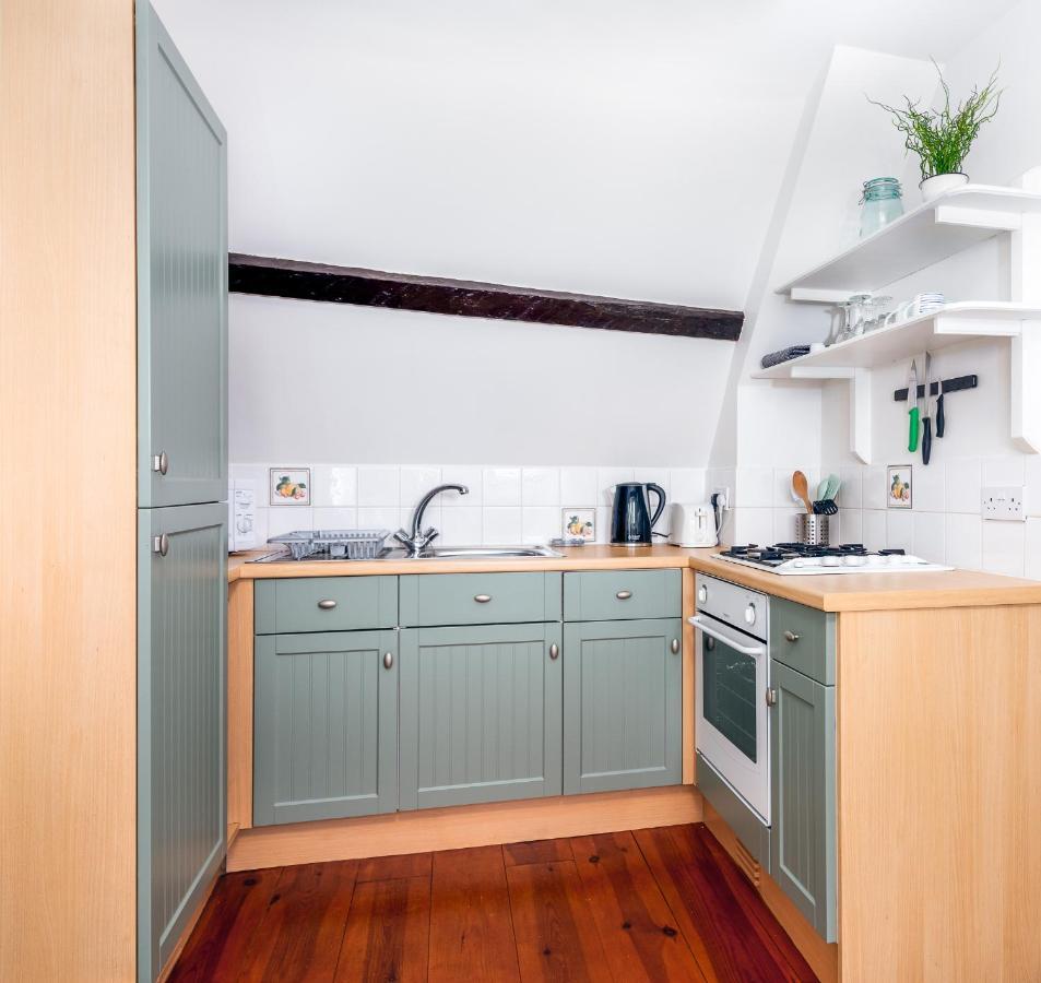 The Look Out Characterful Apartment Whitby Exterior photo
