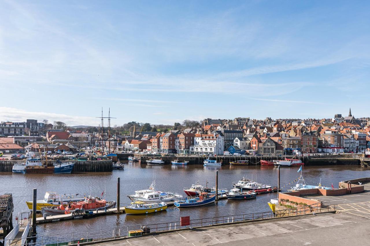 The Look Out Characterful Apartment Whitby Exterior photo