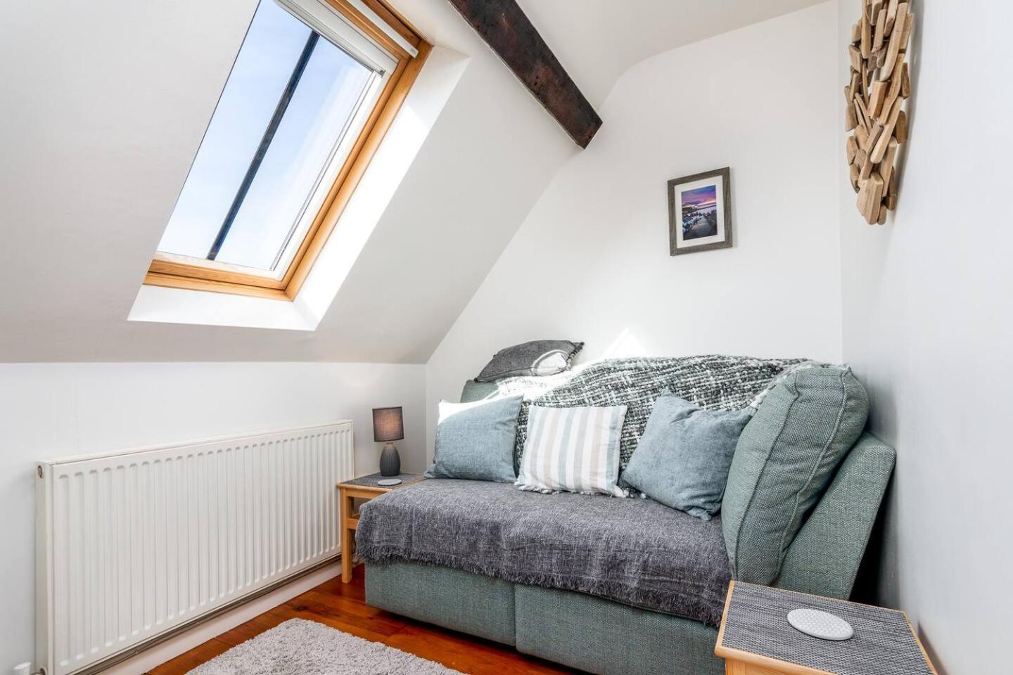 The Look Out Characterful Apartment Whitby Exterior photo