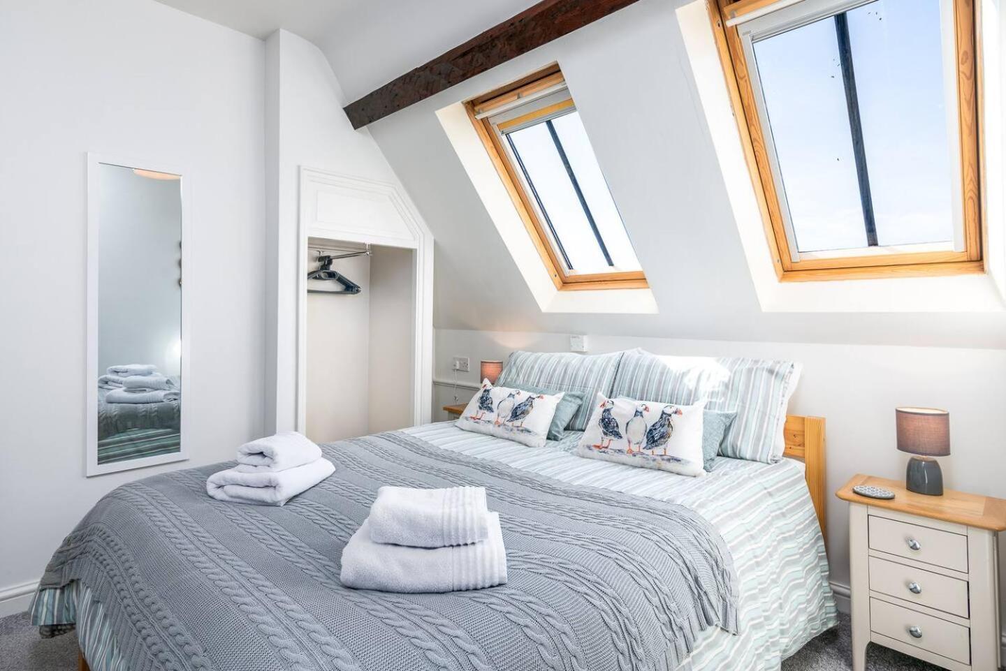 The Look Out Characterful Apartment Whitby Exterior photo