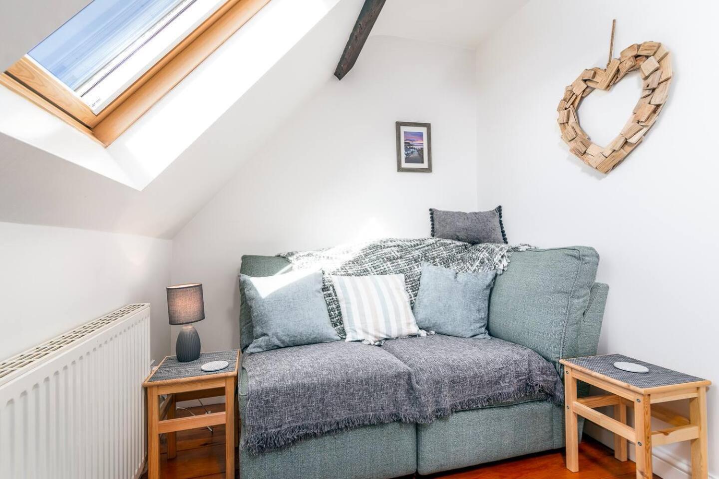 The Look Out Characterful Apartment Whitby Exterior photo